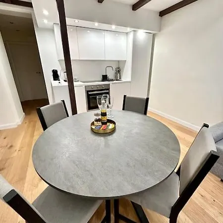Casa Digione - Vicino Metro Apartment *