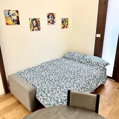 Casa Digione - Vicino Metro Lägenhet *